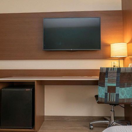 Отель Ibis Styles Curitiba Aeroporto Сан-Жозе-дус-Пиньяйс Экстерьер фото