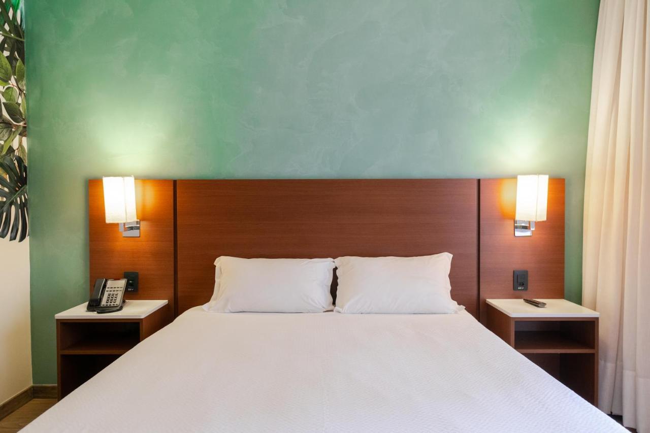 Отель Ibis Styles Curitiba Aeroporto Сан-Жозе-дус-Пиньяйс Экстерьер фото