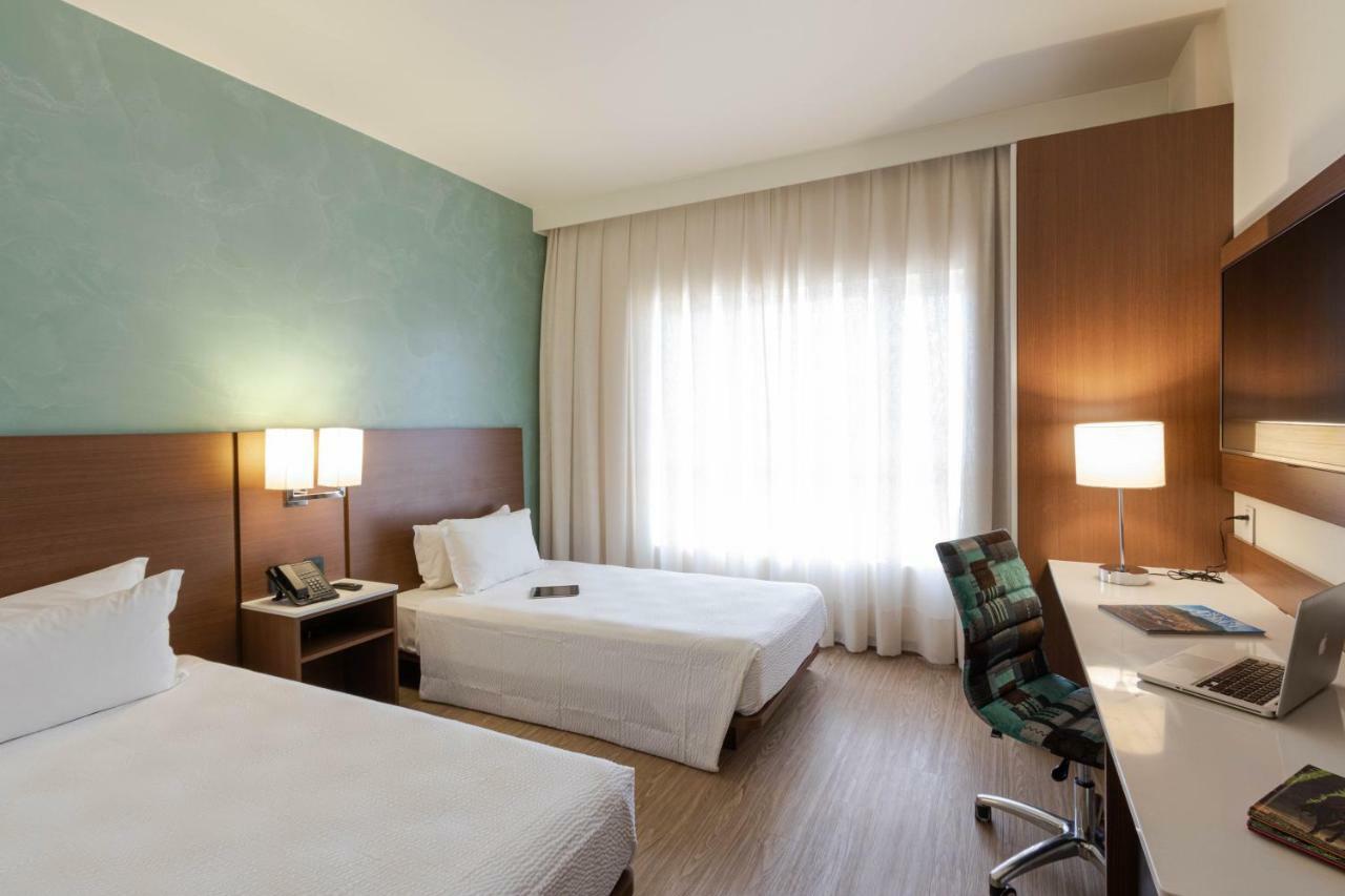 Отель Ibis Styles Curitiba Aeroporto Сан-Жозе-дус-Пиньяйс Экстерьер фото